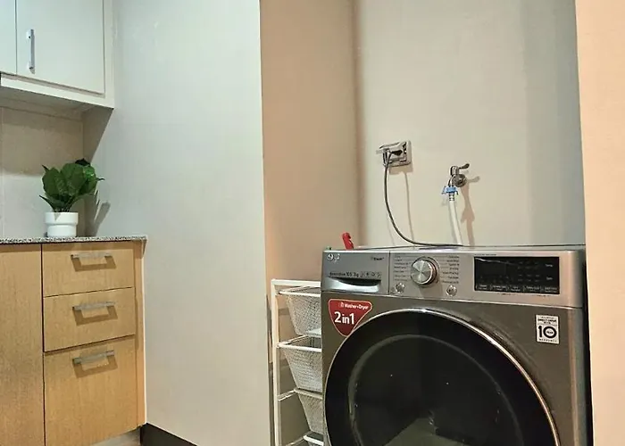 Uptown Parksuites Bgc & Free Parking Apartamento *